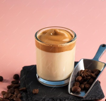 steamed-milk-in-making-a-latte
